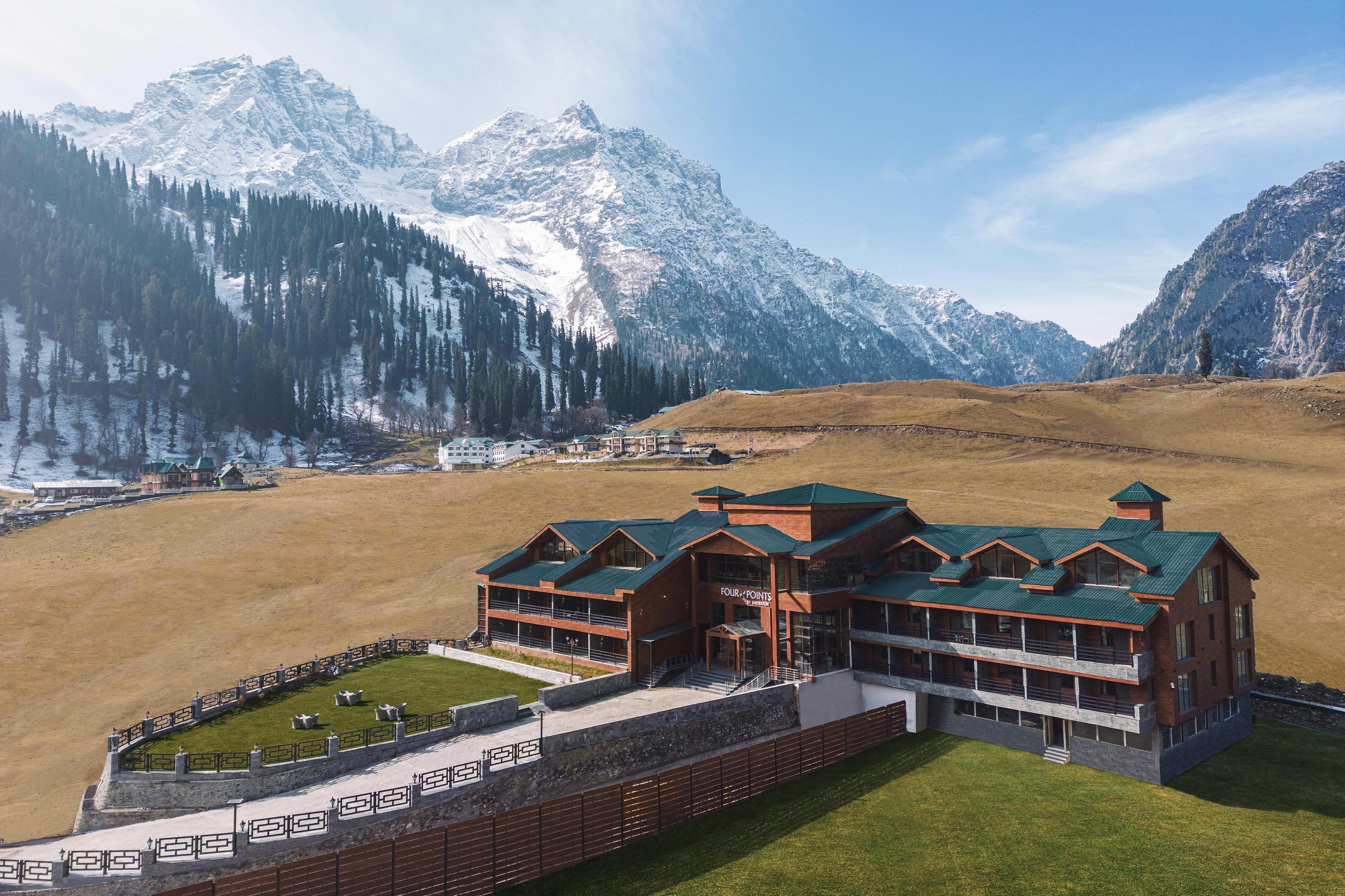 FOUR POINTS BY SHERATON SONMARG RESORT